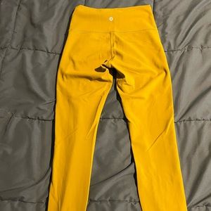 Lululemon Wunder Train High-Rise Tight 25", Size 6, Mustard